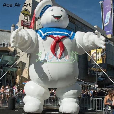 giant marshmallow man balloon